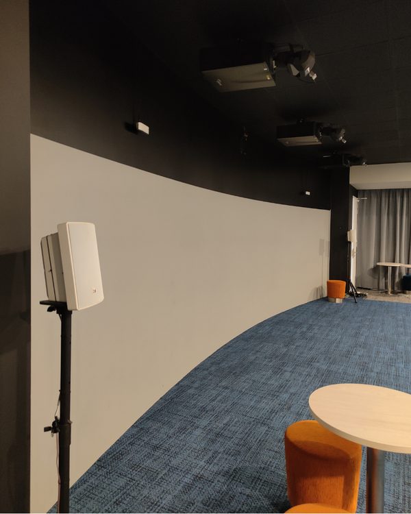Design & Build Experience Centres